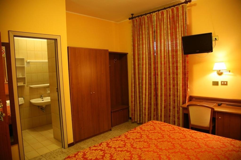 Hotel San Pellegrino Spilamberto Δωμάτιο φωτογραφία