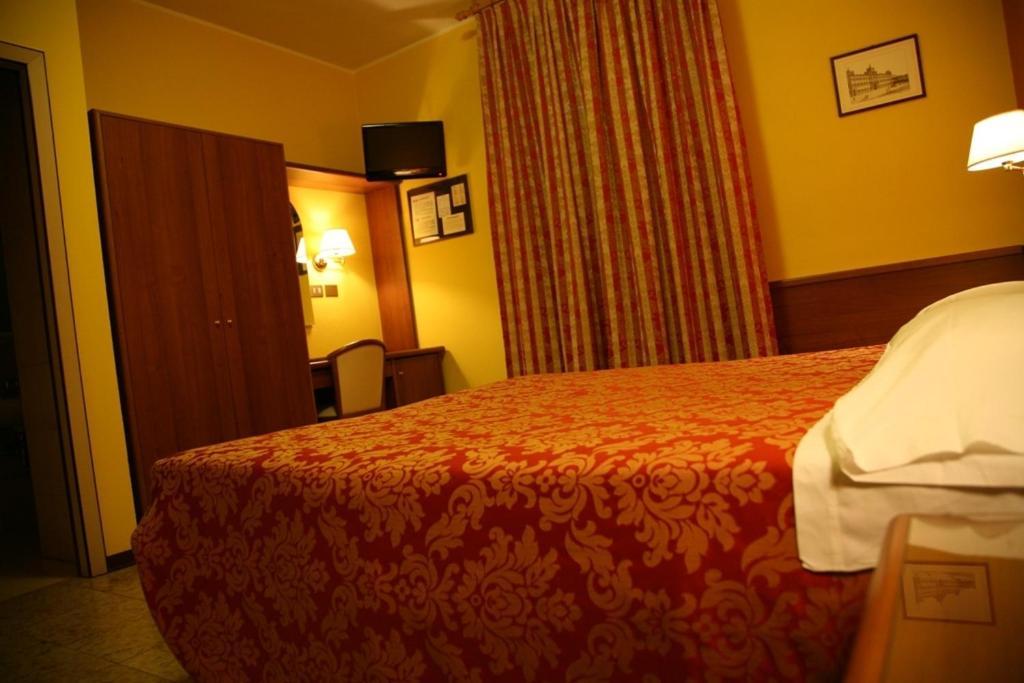 Hotel San Pellegrino Spilamberto Δωμάτιο φωτογραφία